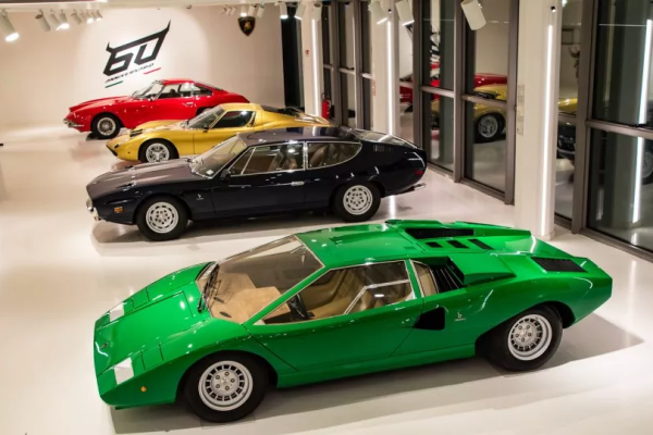 Museo Lamborghini ed esperienza aceto balsamico con pranzo